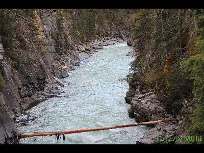 Lakes, Waterfalls & More Lakes, Waterfalls & More
