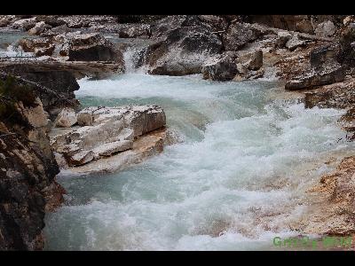 Lakes, Waterfalls & More Lakes, Waterfalls & More