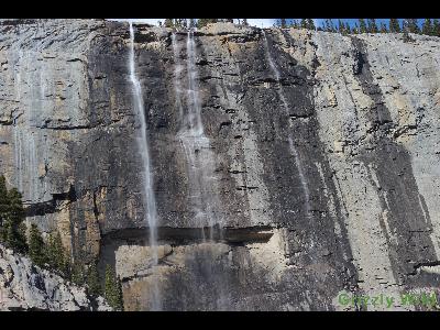 Lakes, Waterfalls & More Lakes, Waterfalls & More